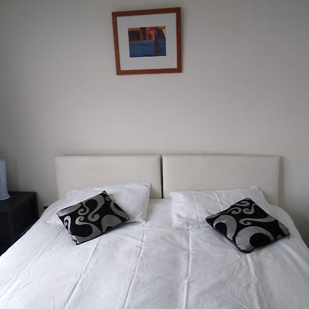 Room In Luxurious Penthouse Apartment 런던 외부 사진