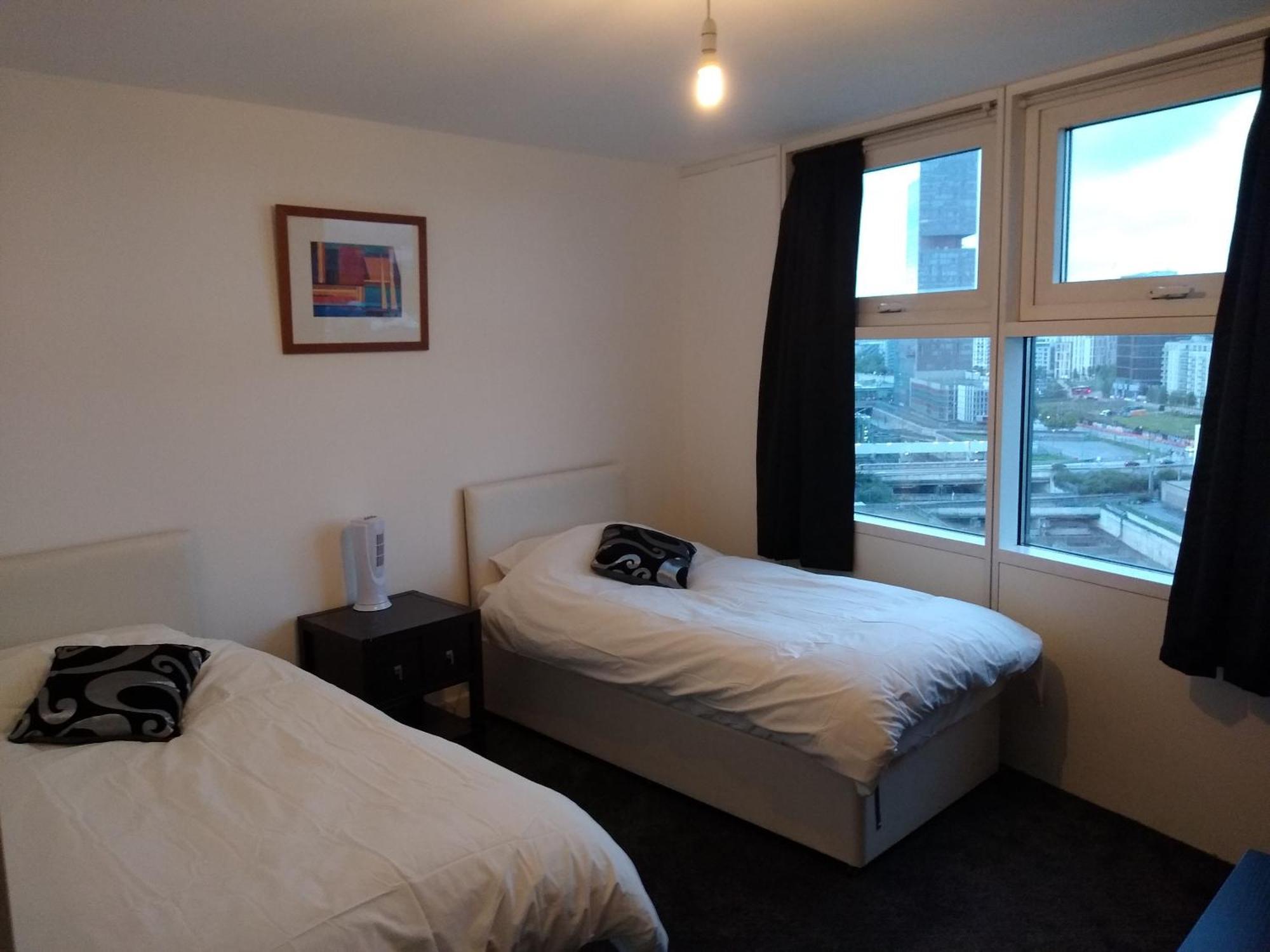Room In Luxurious Penthouse Apartment 런던 외부 사진